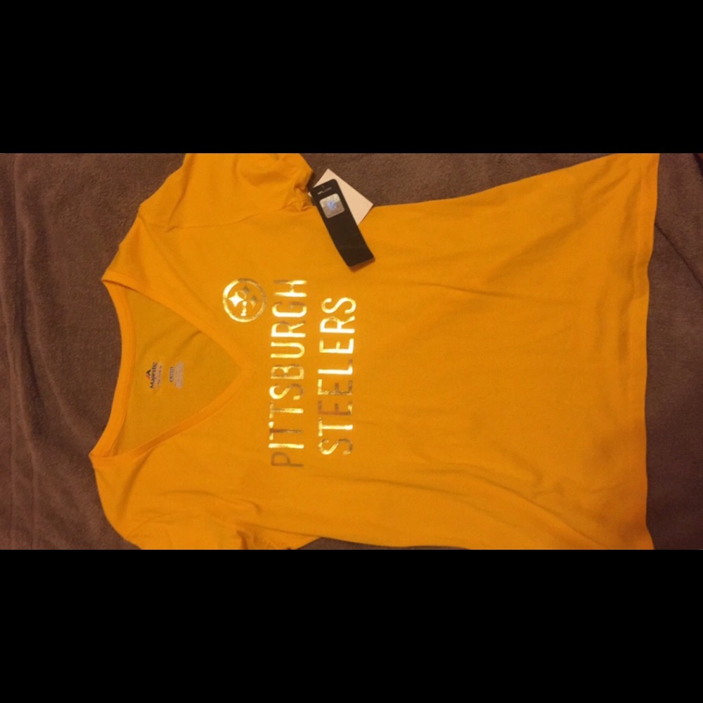 pittsburgh steelers tee !
